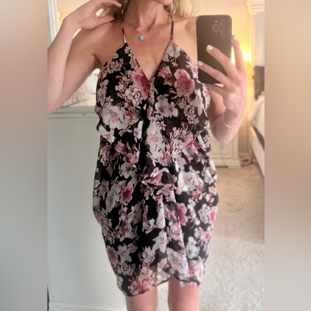 Romeo + Juliet Couture Floral Dress Medium